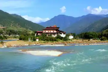 bhutan tour package from phuentsholing
