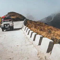 explore sandakphu with british era landrover