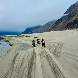 ladakh bike package tour with best offer
