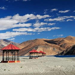Ladakh Package Tour from Manali by Car Via Rohtang Pass