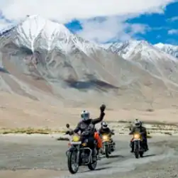 ladakh tour packages booking from delhi