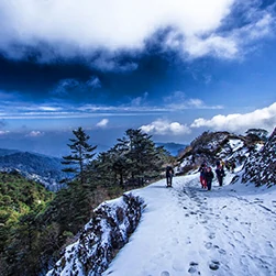 sandakphu tour package price